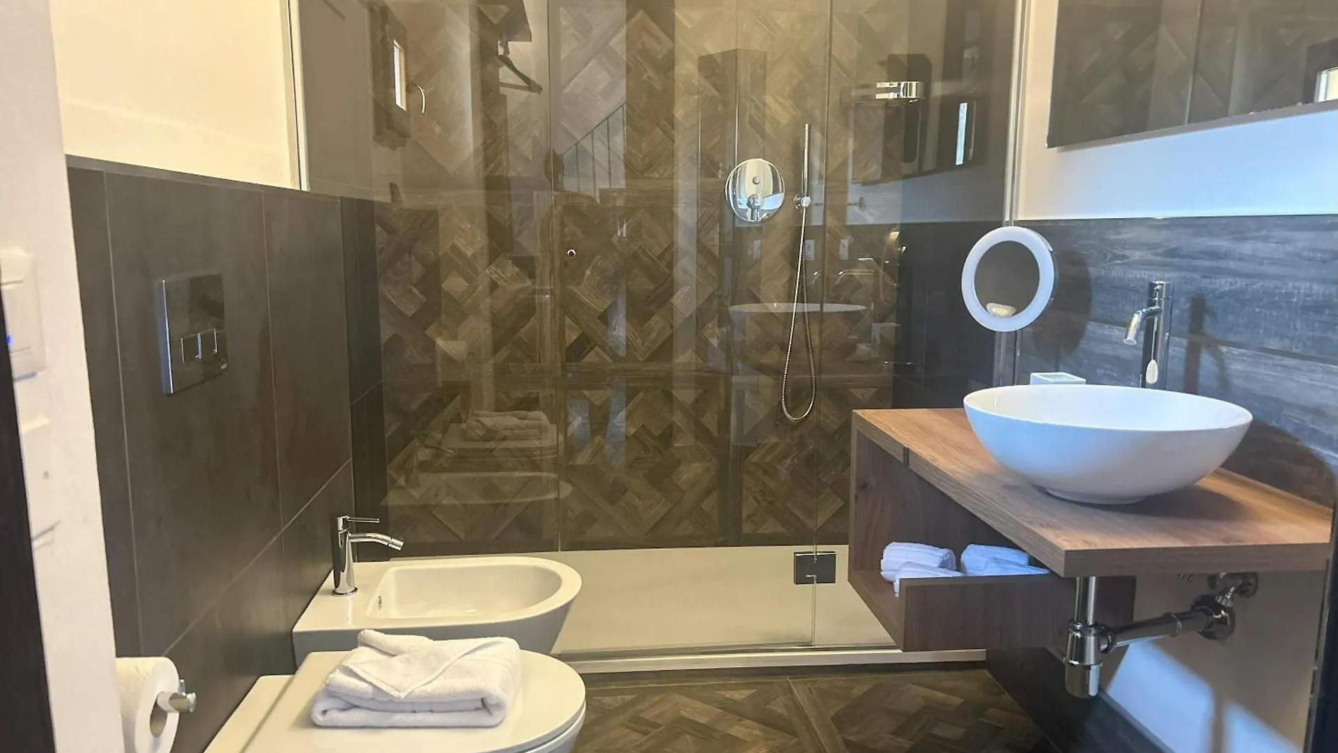 Opus Firenze Boutique B&B Puccini - City Center Bed & Breakfast