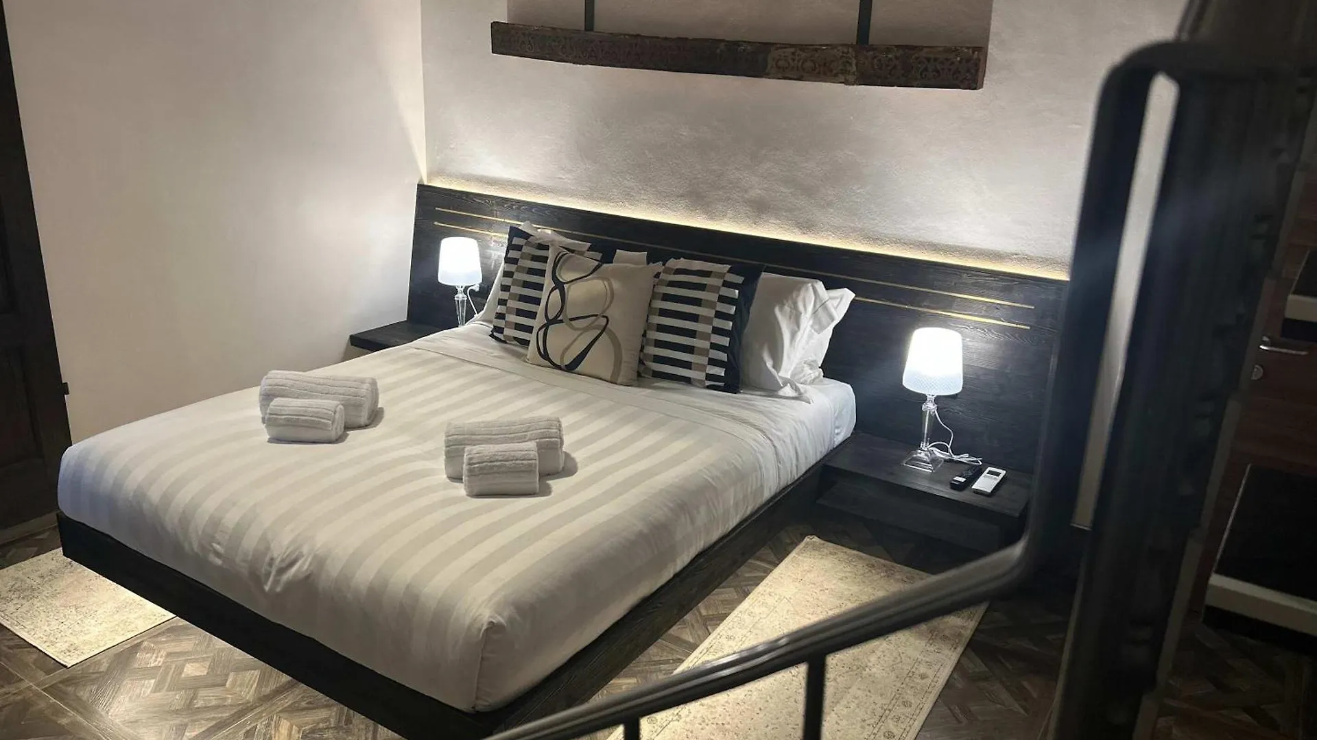 Opus Firenze Boutique B&B Puccini - City Center 4*, フィレンツェ イタリア